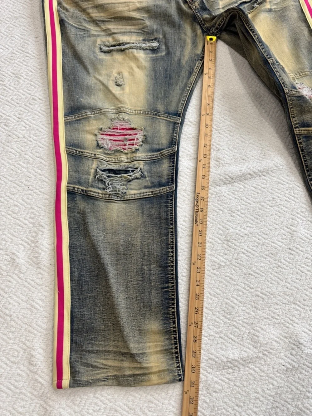 Makobi Washed Distressed Men's Straight Jeans with Pink Side Stripe Sz 48